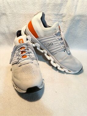 On cloudswift 3 sneakers ivory flame men size 11